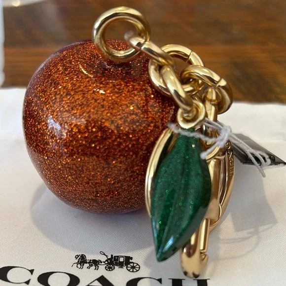 πππCoach Sparkling Orange Fruit Keychain Bag charm πππ NWT πππ - Picture 3 of 16